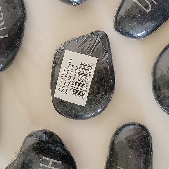 🌺3 for $10 New! Faith Worry Stones Set - Picture 3 of 4